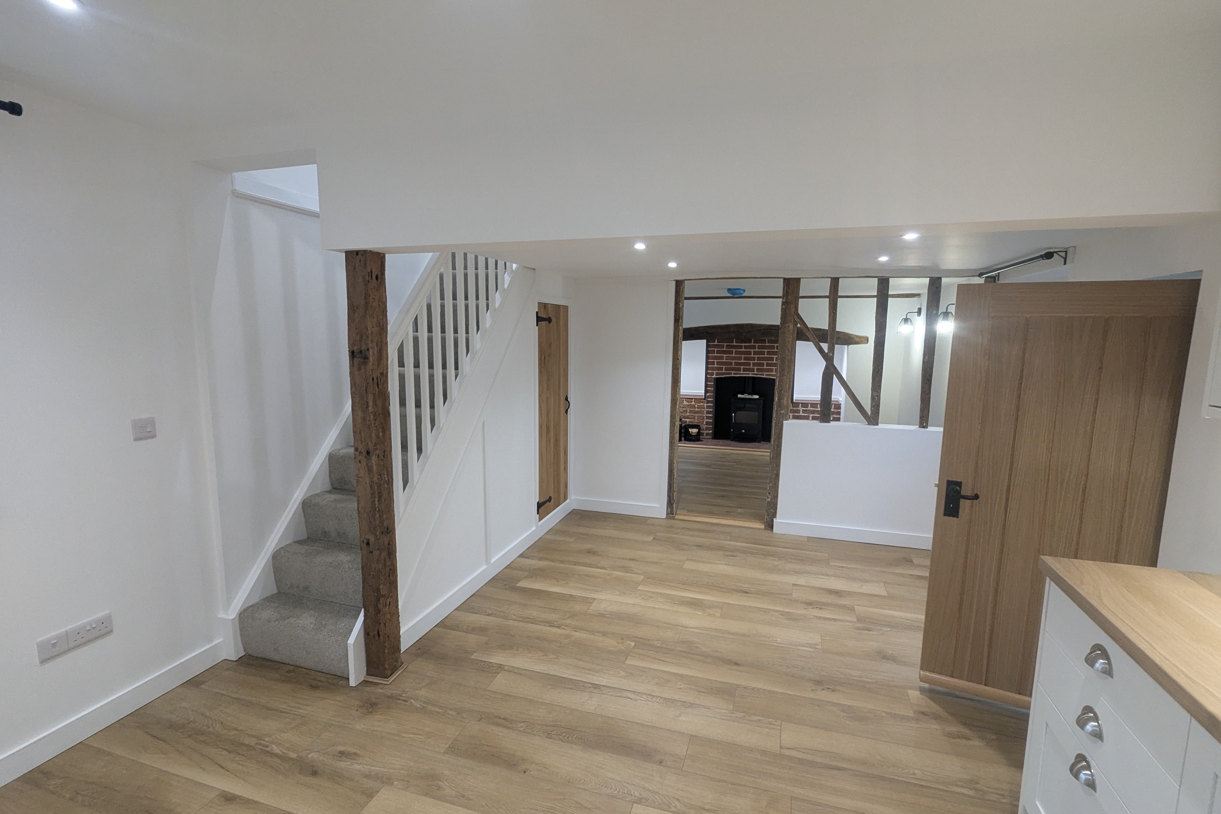 Farmhouse Refurbishment, Battle – main view